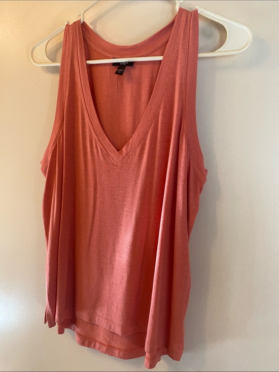 Express Tops - BNWOT Express Coral V-Neck Tank Top